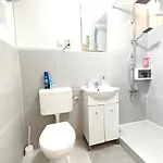 Free Parking Garage! Downtown Apartment, Location! Appartement *