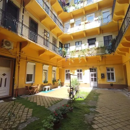 Daire Free Parking Garage! Downtown Close To New York Cafe *