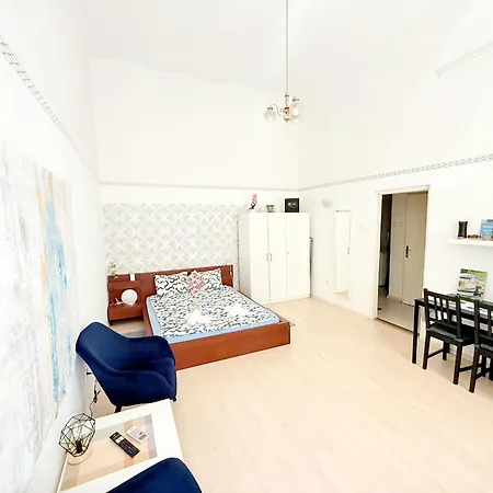 Apartman Free Parking Garage! Downtown Apartment, Location!